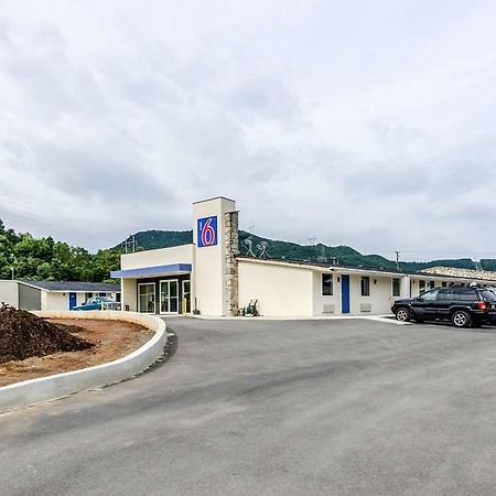Motel 6 Troutville, Va Eksteriør bilde
