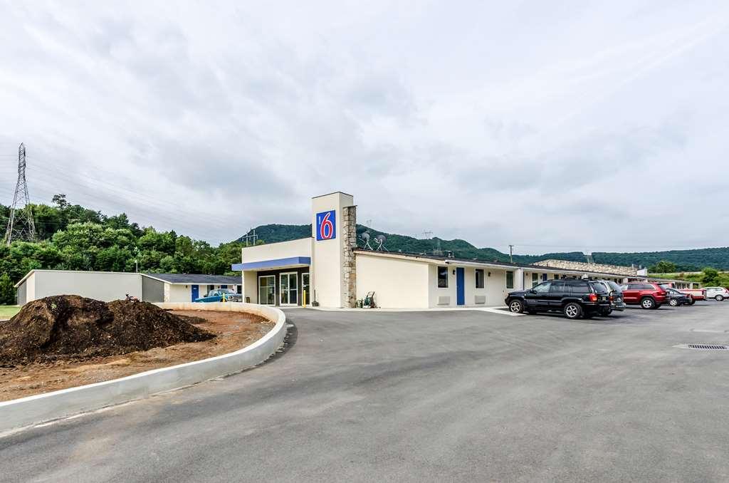 Motel 6 Troutville, Va Eksteriør bilde